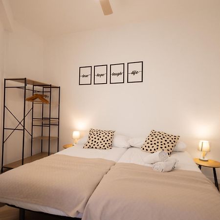 Cruz Cubierta Apartments Valenza Esterno foto
